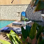 9 Boutique Alacati