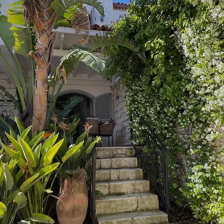 9 Boutique * 알라카티