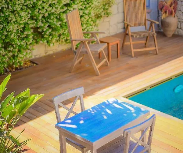 9 Boutique * Αλακάτι