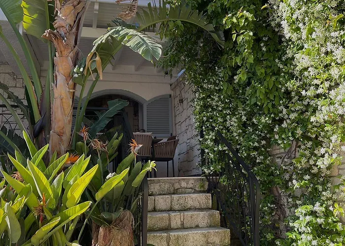 9 Boutique * Αλακάτι